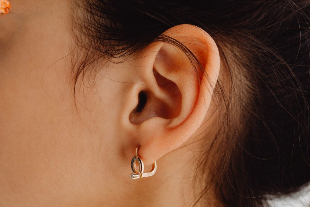 Earlobe repair at Alpha Hospital Group