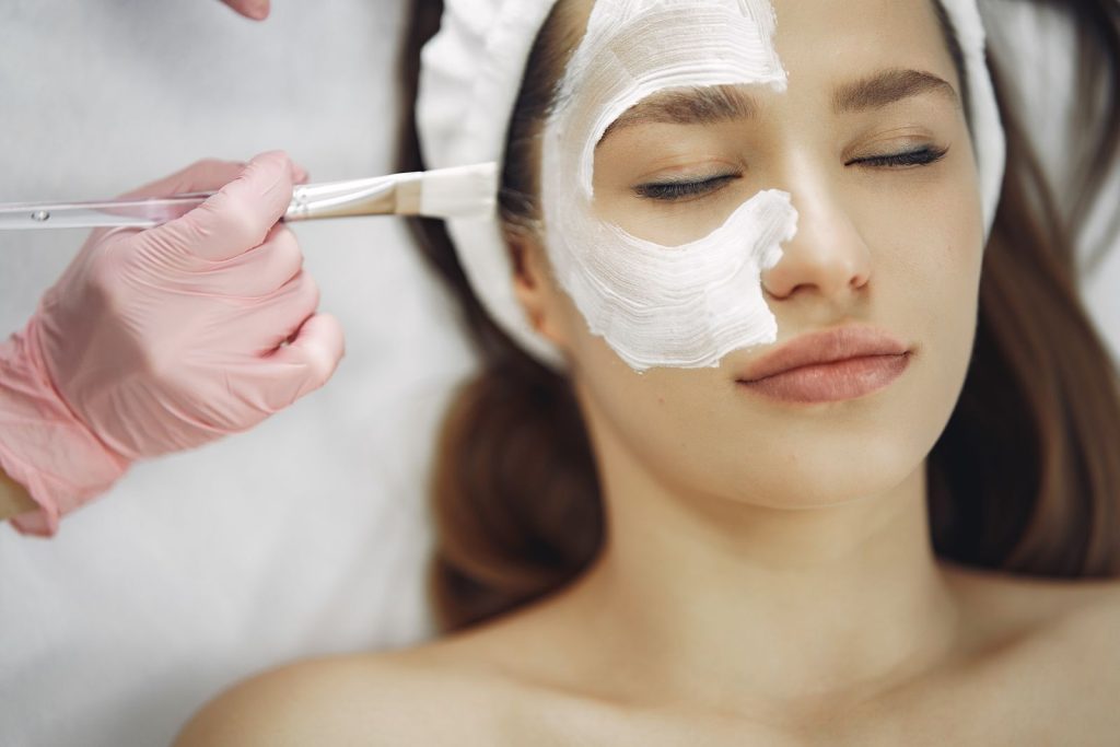 Obagi Blue Radiance Peel application at Alpha Hospital Group