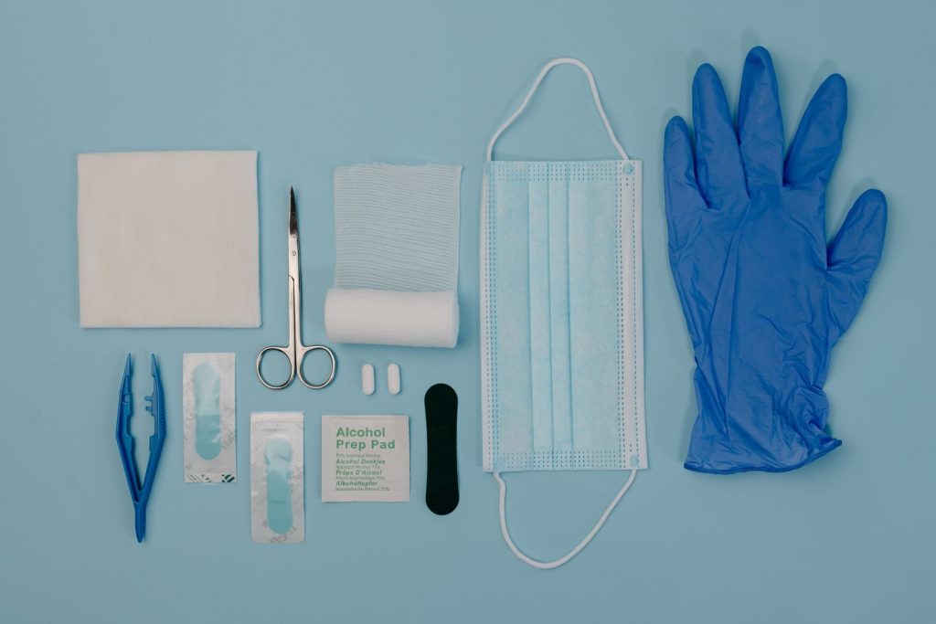 Sterile wound care instruments for debridement at Alpha Hospital Group